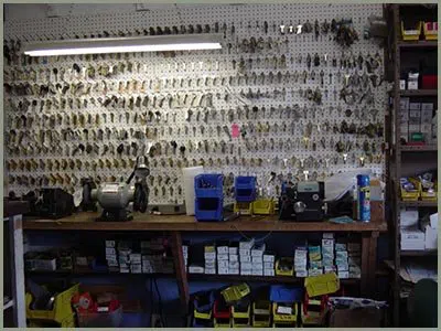 Locksmith Solution Services Arlington, VA 703-574-6802 - 68-44-3