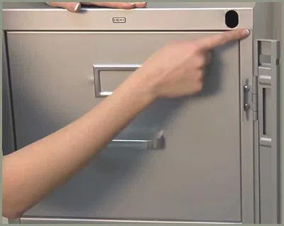 Locksmith Solution Services Arlington, VA 703-574-6802 - 68-44-9